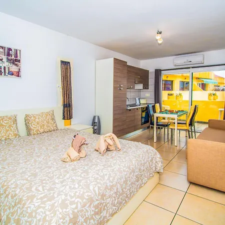 Near Fanabe * אדחה